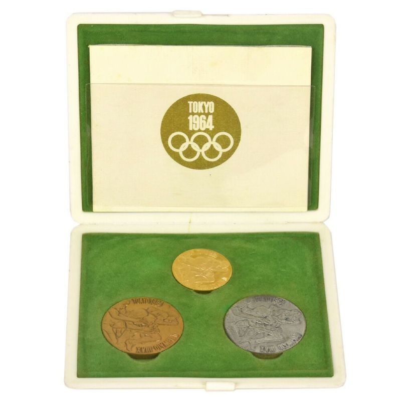 オリンピック東京大会記念メダル 1964年(昭和39年) 金(K18) 7.2g 銀(SV925) 銅 メダル3点セット 東京五輪  アンティークコイン【中古】 | ゴールドプラザ オンラインストア