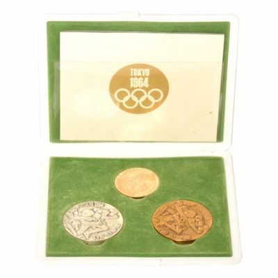 オリンピック東京大会記念メダル 1964年(昭和39年) 金(K18) 7.2g 銀 ...